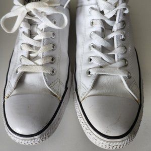 Converse Chuck Taylor men's vintage lowtop shoes - size 10.5